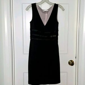 Kay Unger Flattering LBD Black V-Neck Lined Dress